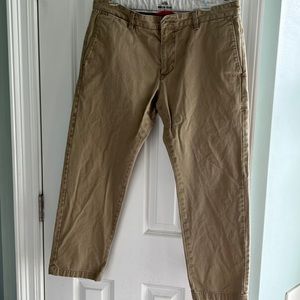 Men's Dockers Slim Tapered Modern Khaki Pants; 34 x 29